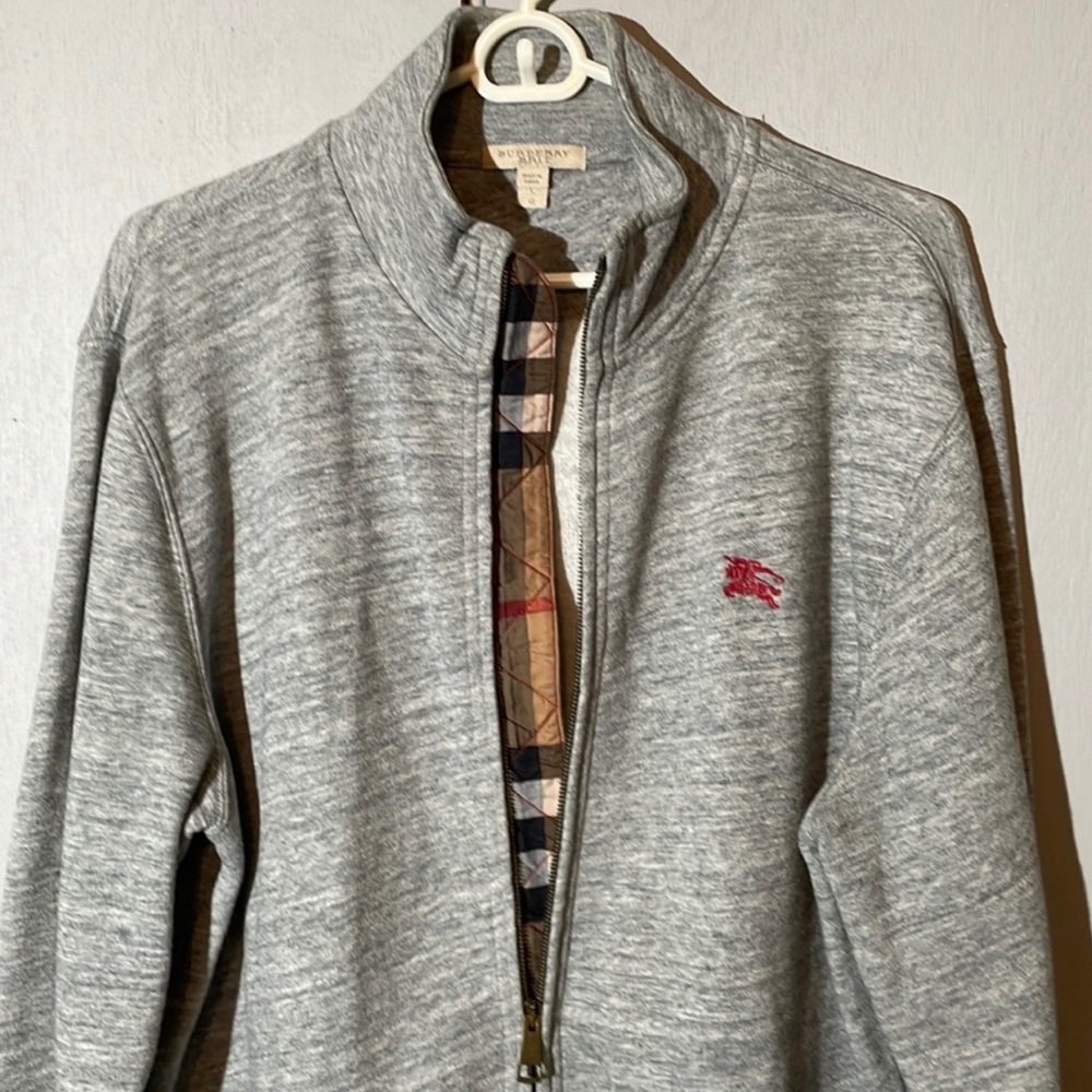 Burberry men’s long sleeve full zip light sweater/jacket